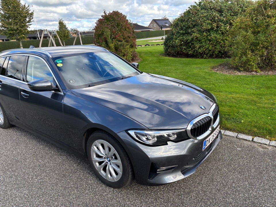 BMW 320d 2,0 Touring Advantage aut. 5d