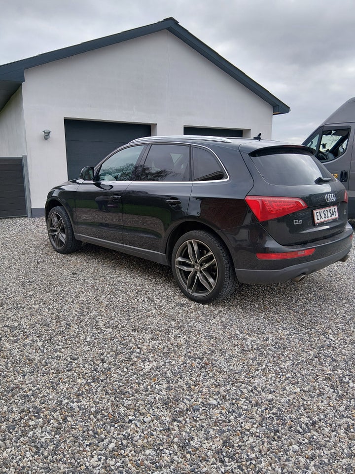 Audi Q5 3,0 TDi 240 quattro S-tr. 5d