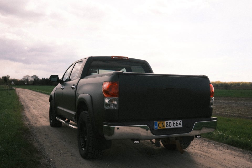 Toyota Tundra 5,7 V8 aut. 4d