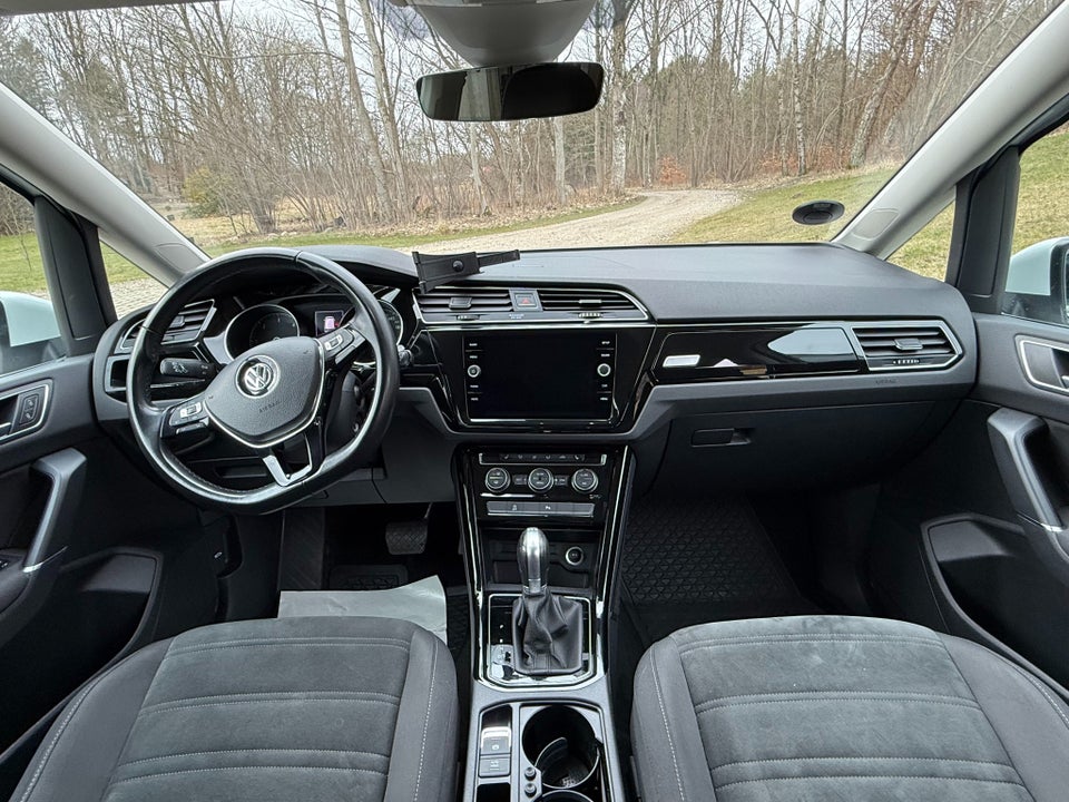 VW Touran 2,0 TDi 190 Highline DSG 5d