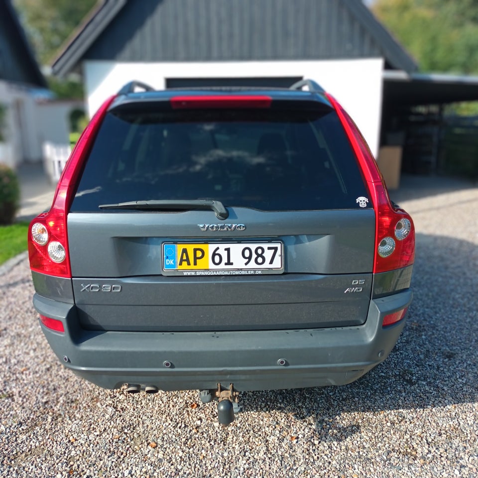 Volvo XC90 2,4 D5 185 Summum aut. AWD Van 5d