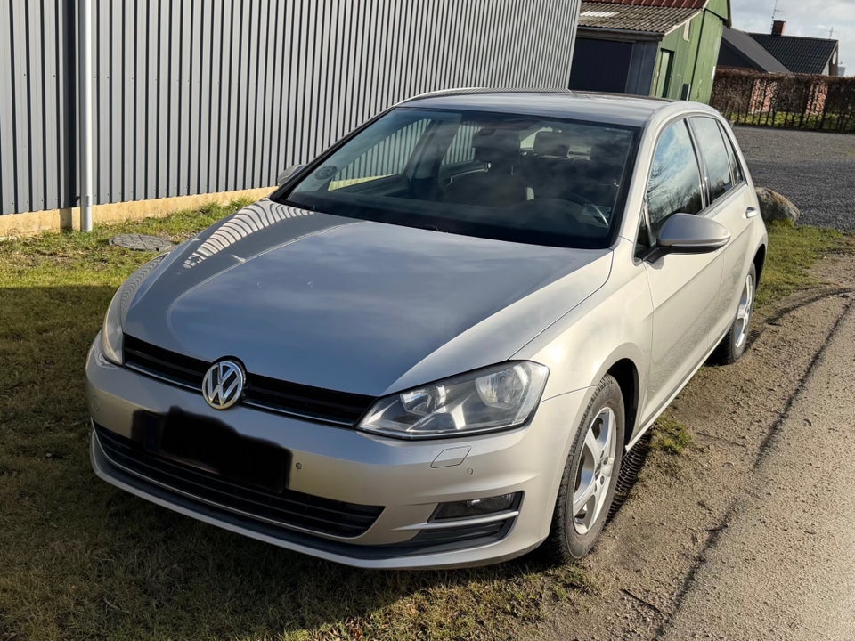 VW Golf VII 1,4 TSi 122 Comfortline BMT 5d