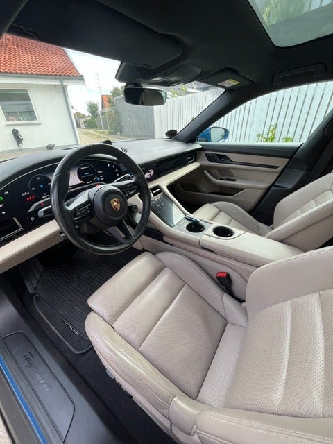 Porsche Taycan 4 Performance+ Cross Turismo 5d