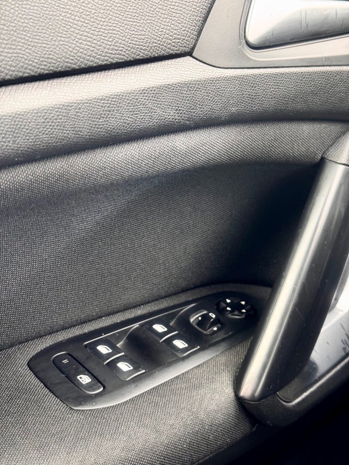 Peugeot 308 1,2 e-THP 110 Active 5d