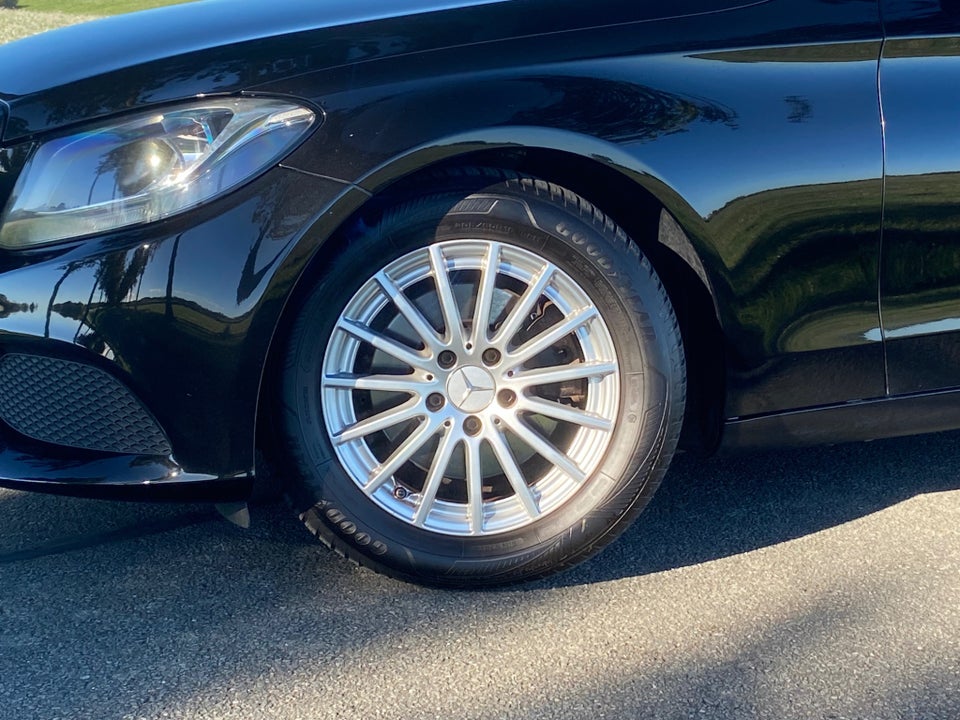Mercedes C220 2,2 BlueTEC Business stc. aut. 5d
