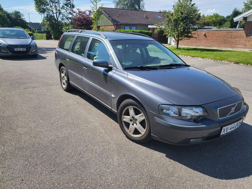 Volvo V70 2,5 T aut. 5d