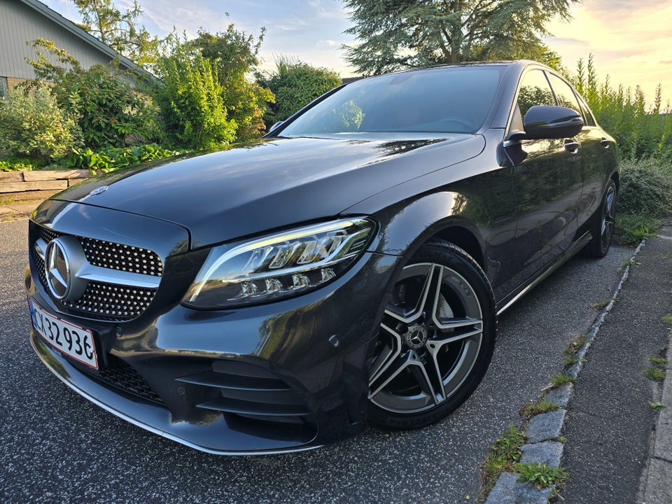 Mercedes C220 d 2,0 AMG Line aut. 4d