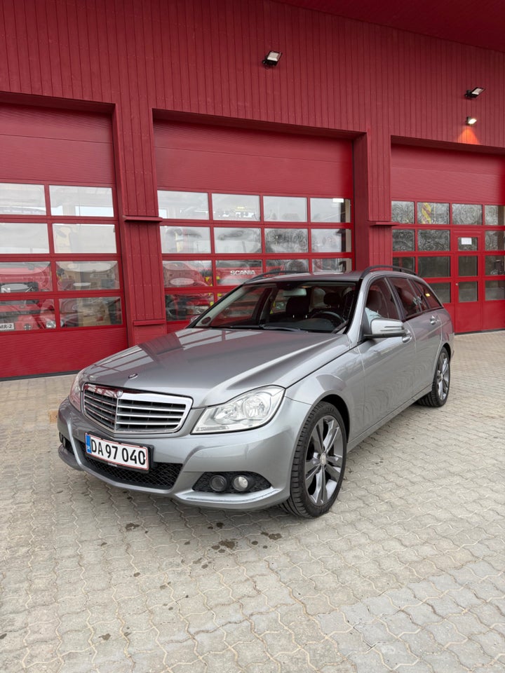 Mercedes C180 2,2 CDi Avantgarde stc. BE 5d