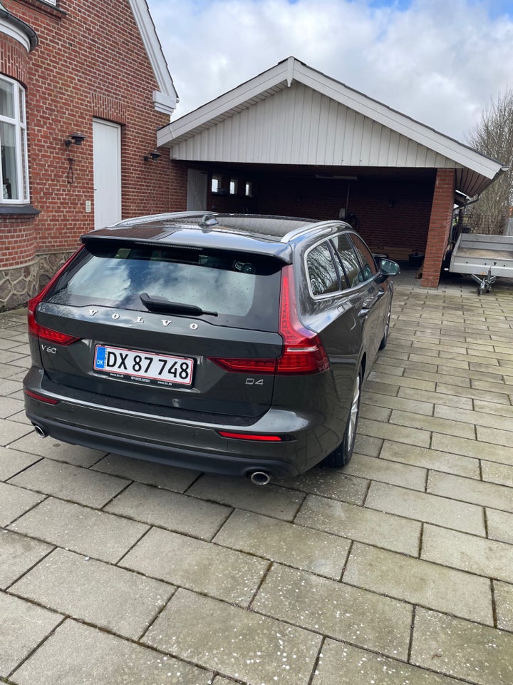 Volvo V60 2,0 D4 190 Momentum aut. 5d