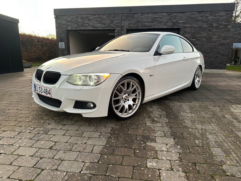 BMW 320d 2,0 Coupé aut. 2d