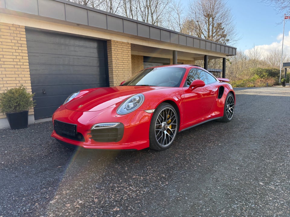 Porsche 911 Turbo S 3,8 Coupé PDK 2d