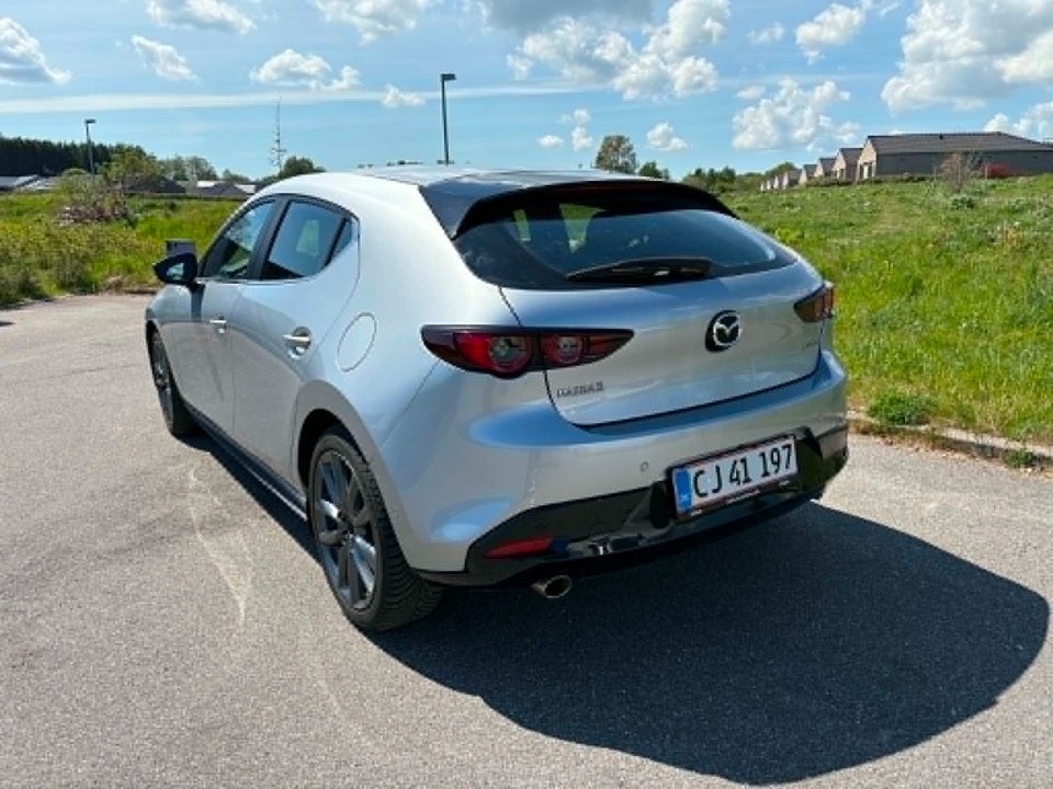 Mazda 3 2,0 SkyActiv-G 122 Sky Tech 5d