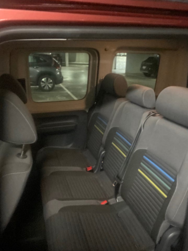 VW Caddy 1,6 TDi 75 Trendline BMT 4d