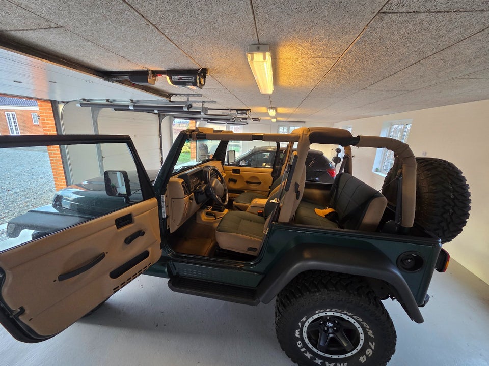 Jeep Wrangler 4,0 Sport 3d