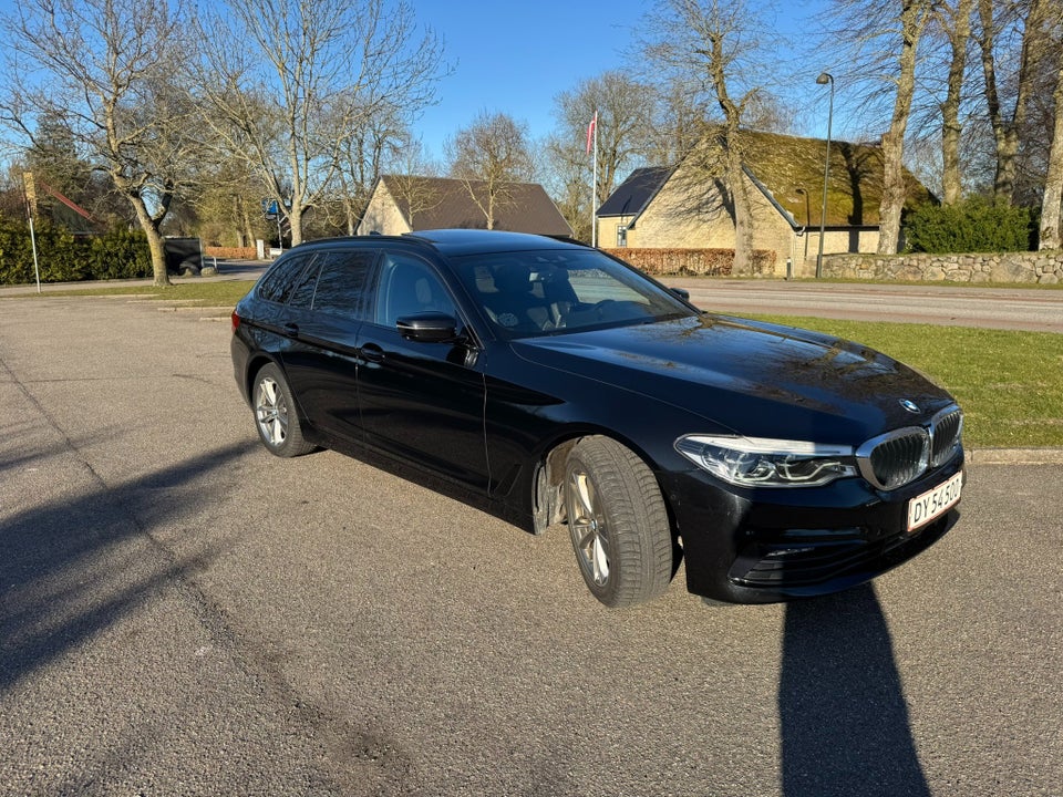 BMW 530d 3,0 Touring Sport Line aut. 5d