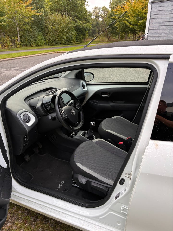 Toyota Aygo 1,0 VVT-i x-sky 5d