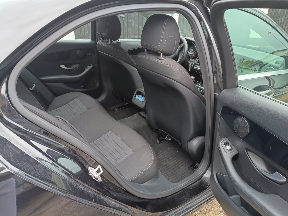 Mercedes C200 2,0 4d