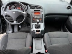 Peugeot 5008 1,6 BlueHDi 120 Style 7prs 5d
