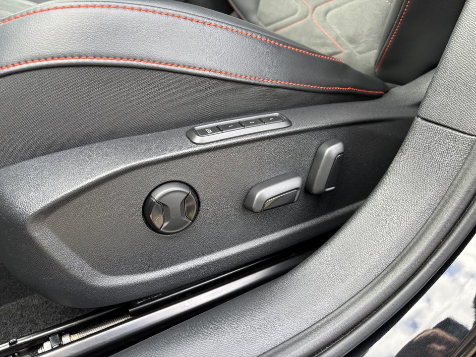 Seat Leon 1,4 eHybrid FR Sportstourer DSG 5d