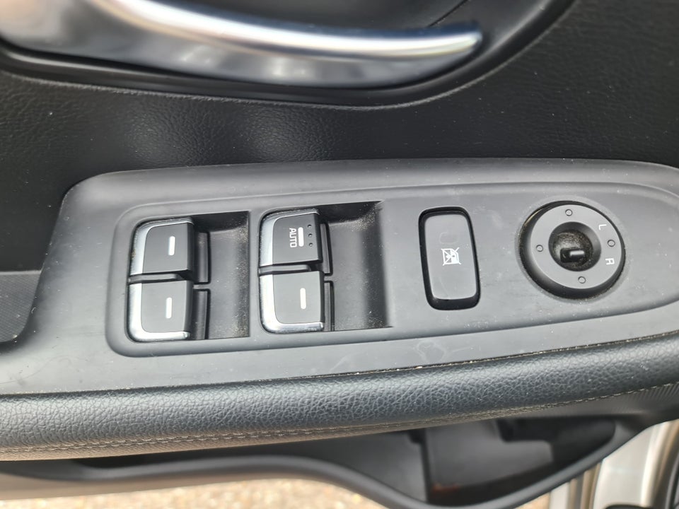 Kia Carens 1,7 CRDi 115 Style 7prs 5d