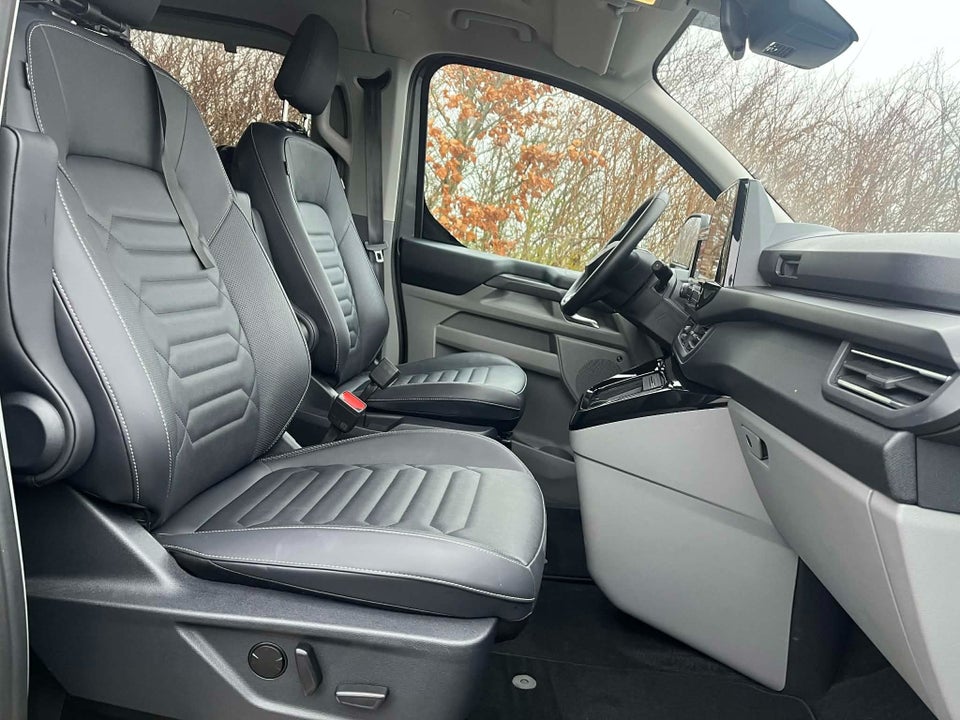 Ford Tourneo Custom 340S 2,5 PHEV Titanium X CVT