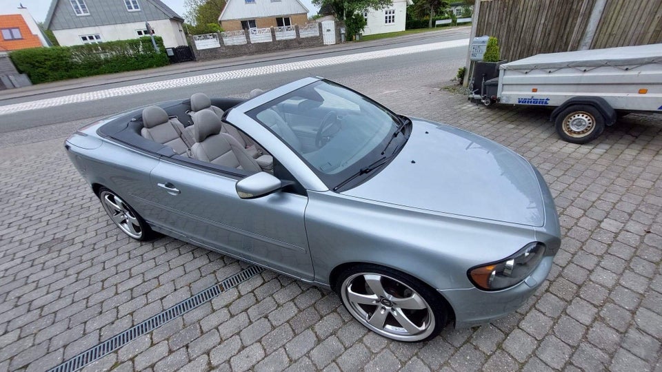 Volvo C70 2,4 D5 aut. 2d