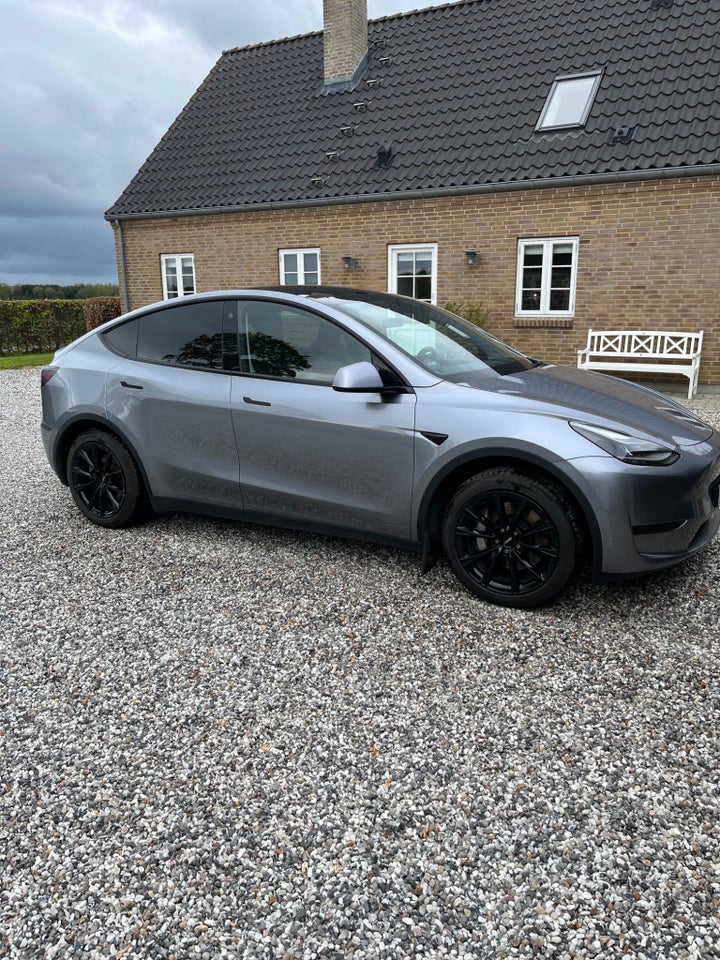 Tesla Model Y RWD 5d