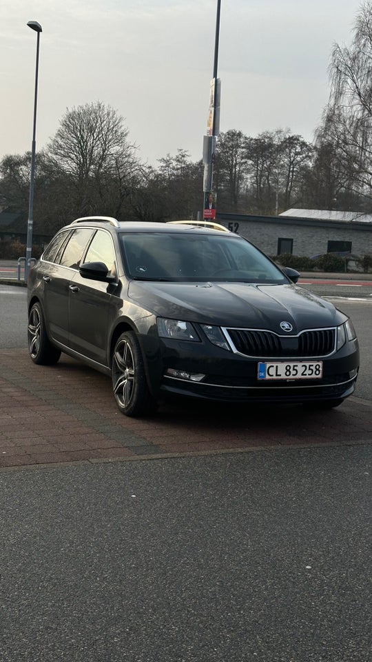 Skoda Octavia 1,6 TDi 115 Style Combi 5d