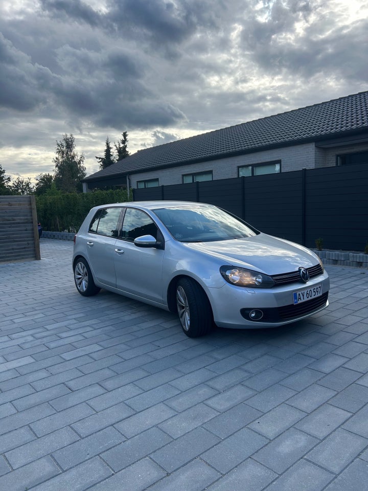 VW Golf VI 1,6 TDi 105 Comfortline DSG BMT 5d