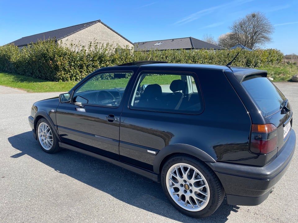 VW Golf III 2,0 GL aut. 5d