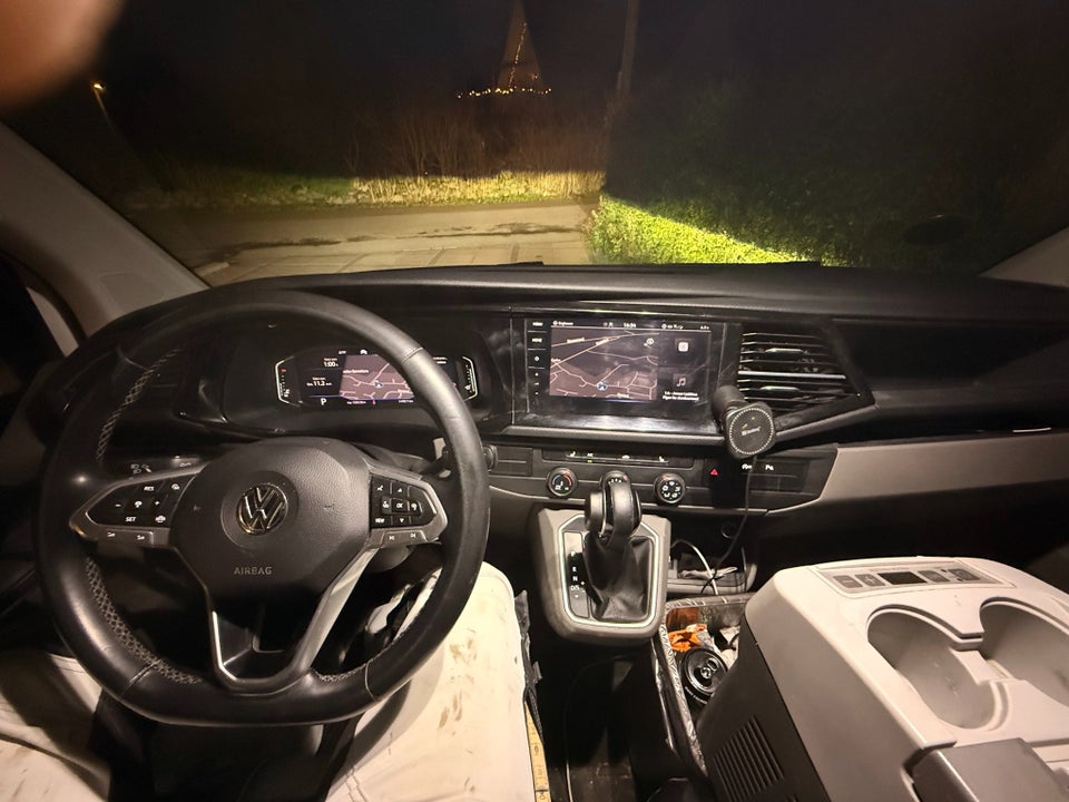 VW Transporter 2,0 TDi 199 Kassevogn DSG lang