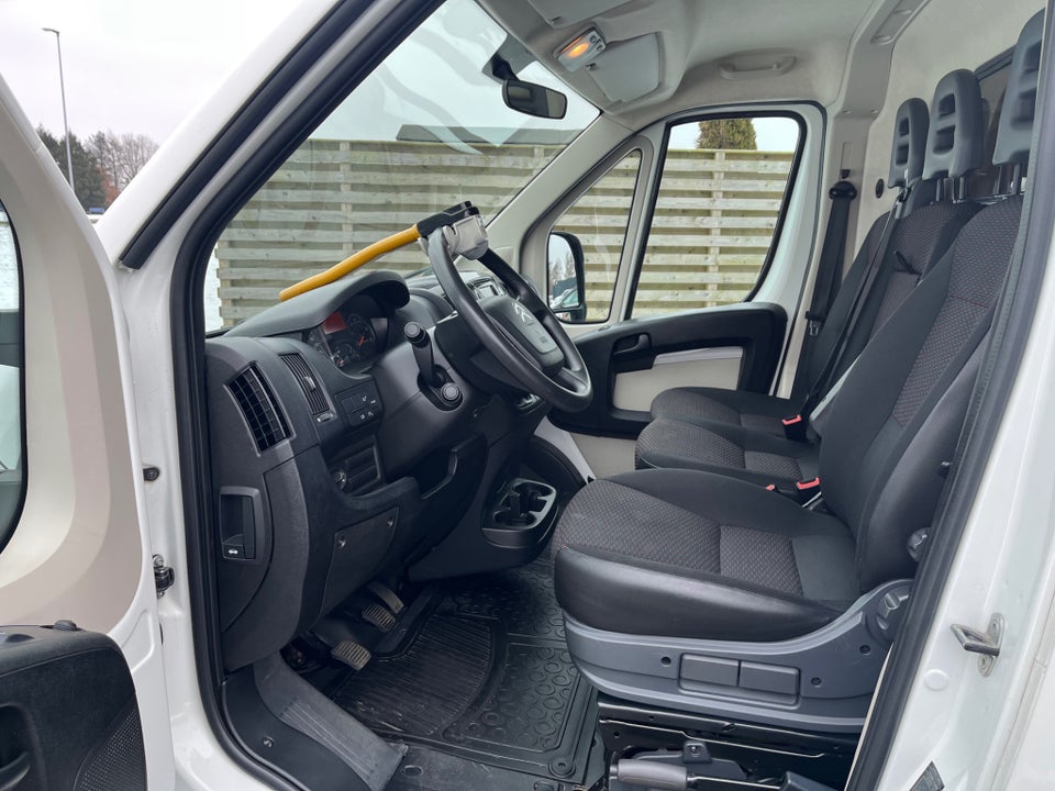 Citroën Jumper 35 2,2 HDi 130 Chassis L3 2d