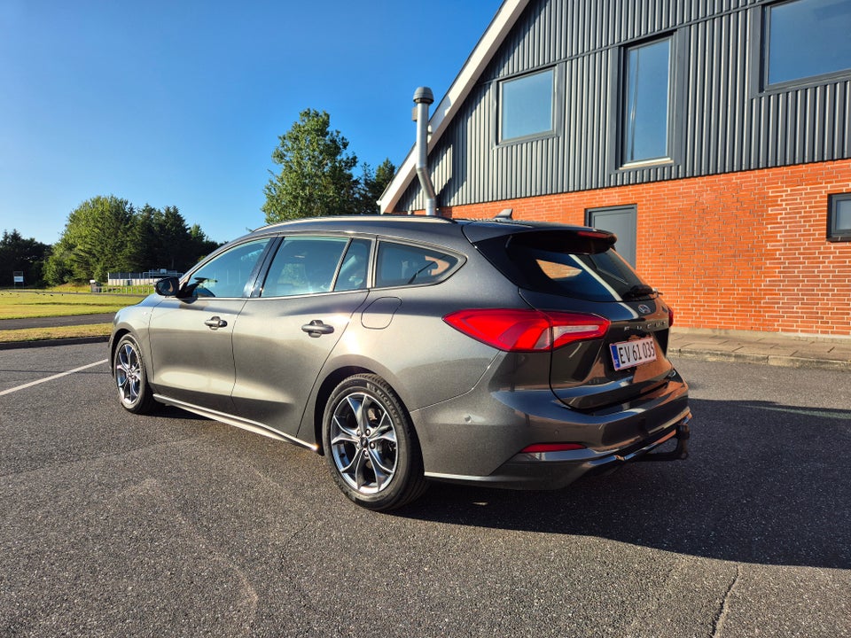 Ford Focus 1,5 EcoBlue ST-Line stc. aut. 5d