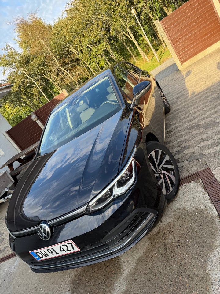 VW Golf VIII 1,4 eHybrid DSG 5d