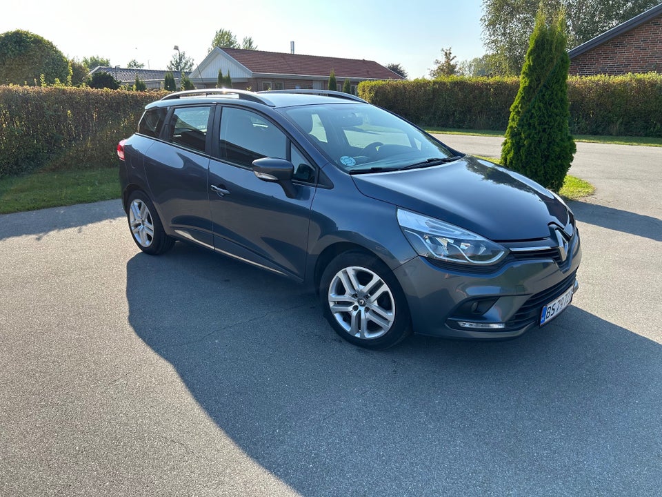 Renault Clio IV 1,5 dCi 90 Zen Sport Tourer 5d