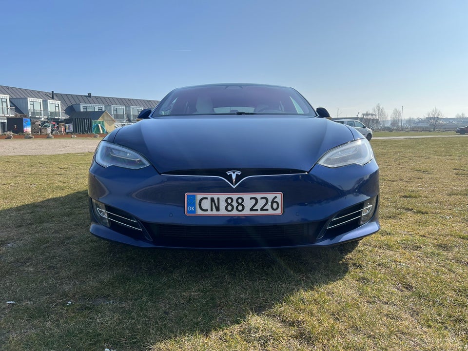 Tesla Model S Ludicrous Performance AWD 5d