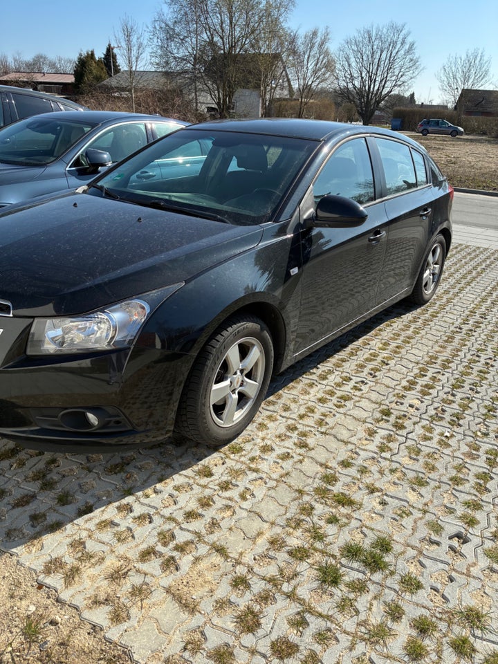 Chevrolet Cruze 1,8 LT 5d