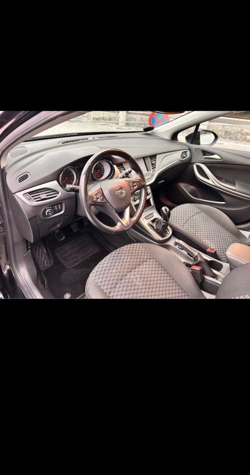 Opel Astra 1,0 T 105 Excite 5d