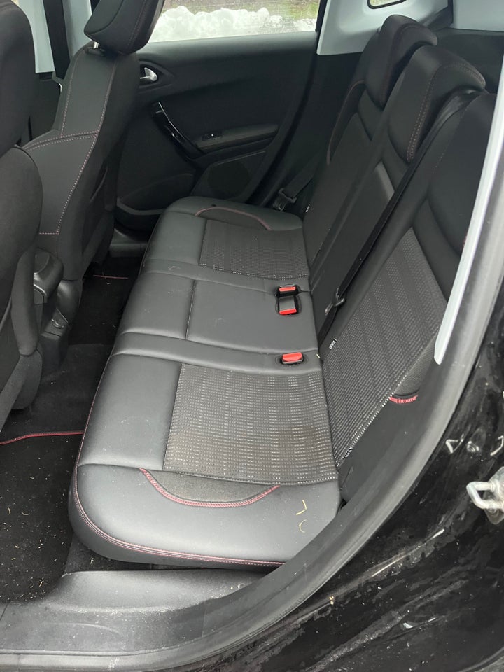 Peugeot 2008 1,2 PureTech 110 GT Line Sky EAT6 5d