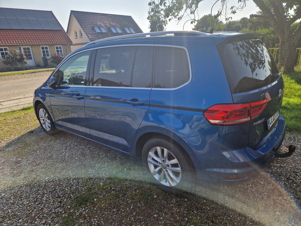 VW Touran 2,0 TDi 150 Highline 7prs 5d