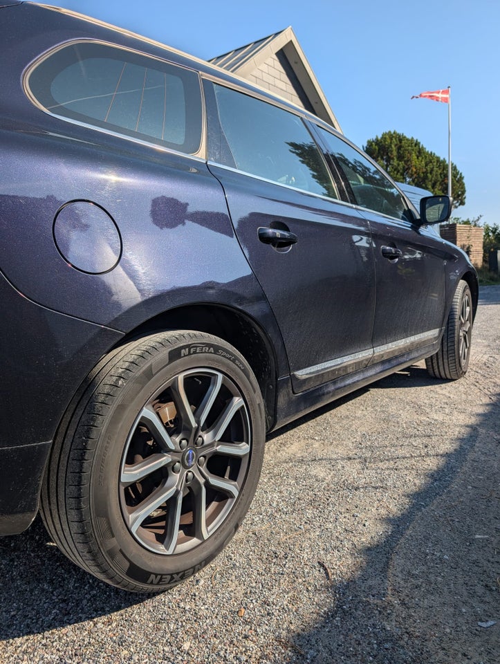 Volvo XC60 2,0 D4 190 Summum aut. 5d