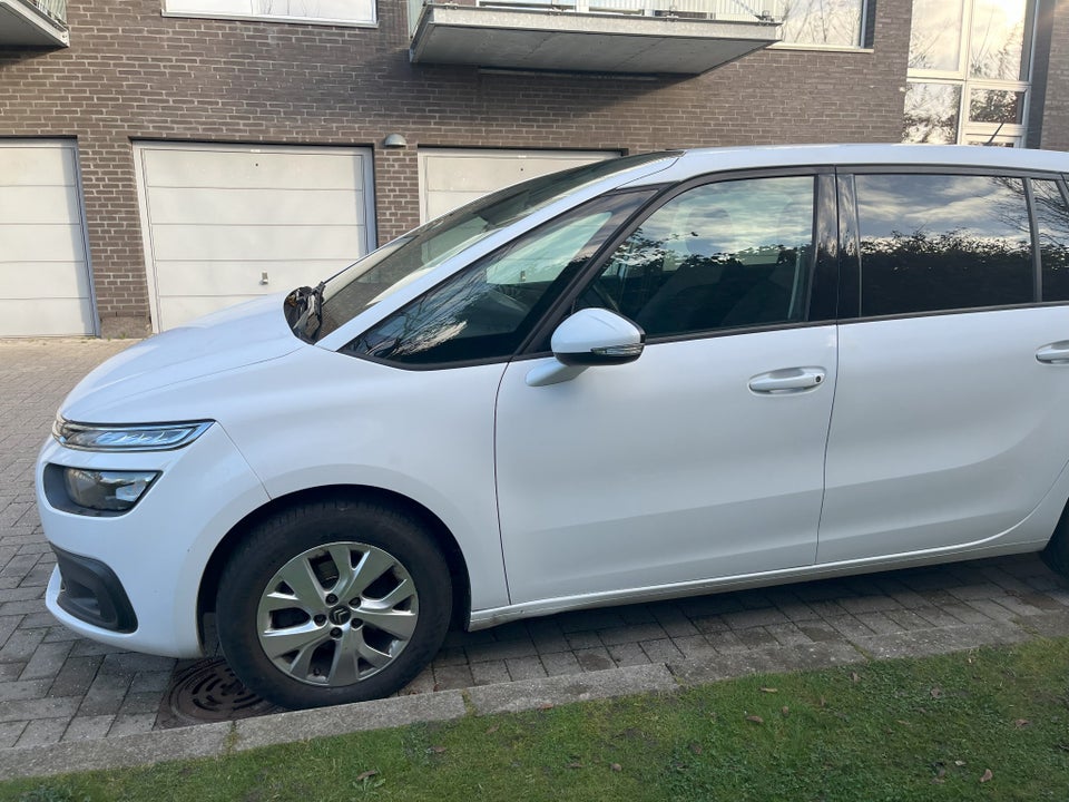 Citroën Grand C4 Picasso 1,2 PureTech 130 Funky 7prs 5d