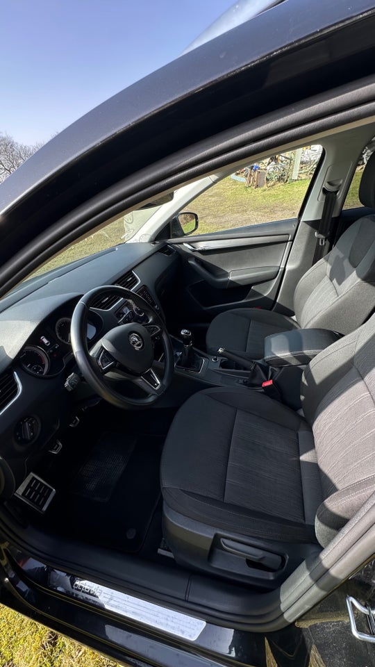 Skoda Octavia 1,6 TDi 115 Style Combi 5d