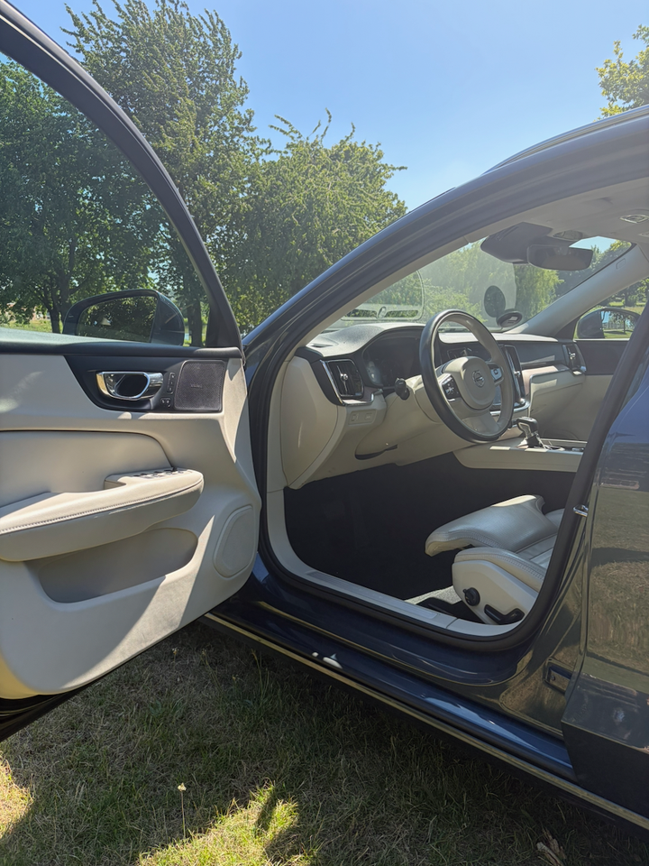 Volvo V60 2,0 D4 190 Inscription aut. 5d