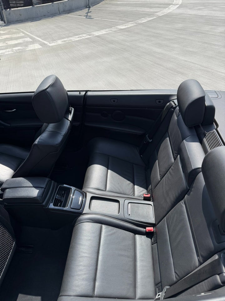 BMW 320i 2,0 Cabriolet 2d