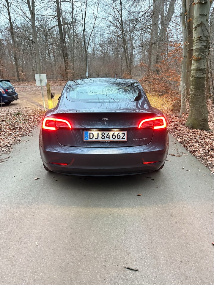 Tesla Model 3 Long Range AWD 4d