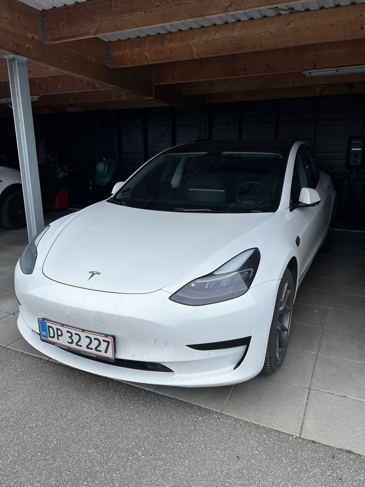 Tesla Model 3 RWD 4d