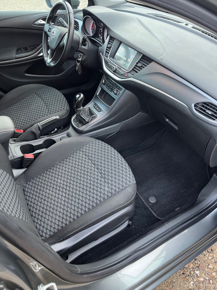 Opel Astra 1,6 CDTi 136 Innovation Sports Tourer 5d