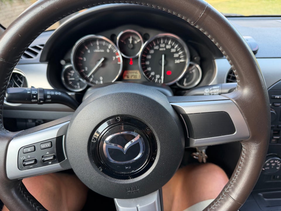 Mazda MX-5 2,0 Roadster 2d
