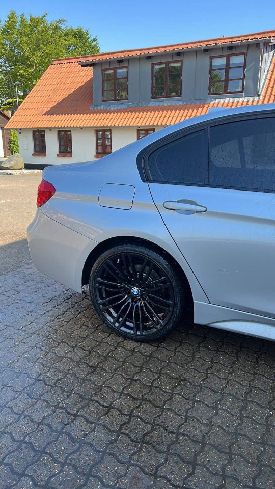 BMW 320i 2,0 M-Sport aut. 4d